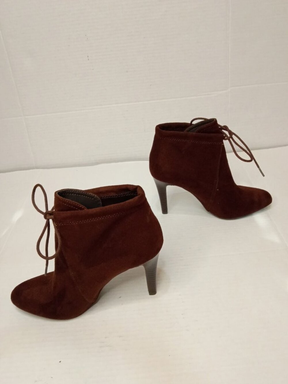 Brown Faux Suede Lace Up Heeled Ankle Booties Women’s Size 7 - Picture 2 of 7